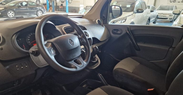 8c84ddab-83bf-48ba-a881-cdfdb4affd83-1920w